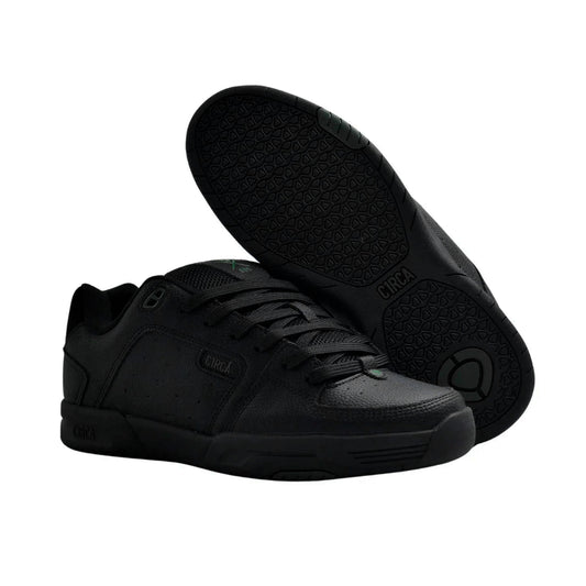 TENIS C1RCA 805 PARA CABALLERO COLOR NEGRO MONOCROMO