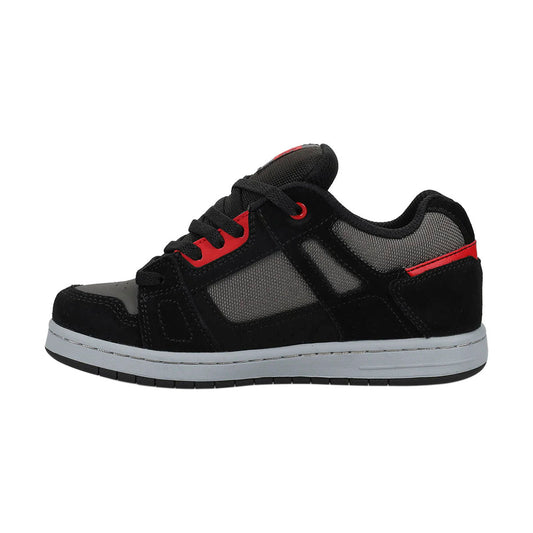 TENIS DC SHOES STAG JUVENIL COLOR NEGRO GRIS ROJO